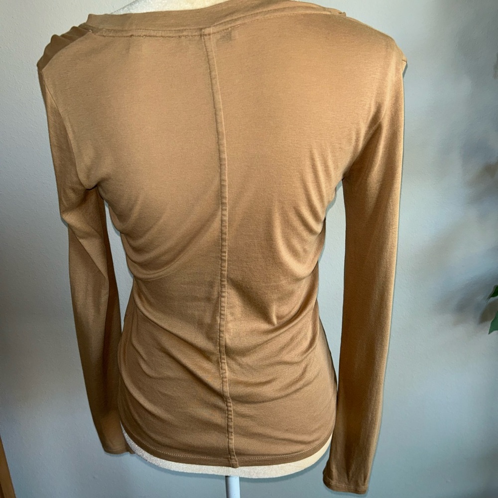 NEW Vince Classic Scoop Neck Long-Sleeve Top - Tan 100% Pima Cotton Sz S - Picture 3 of 5